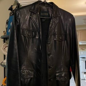 Woman’s Danier leather blazer/jacket